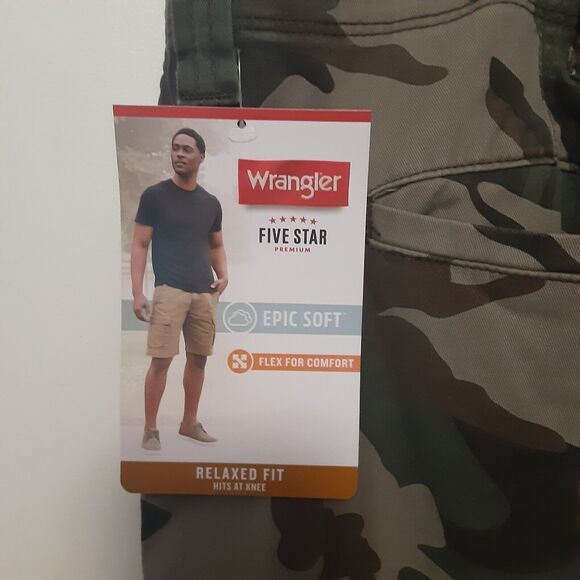 Camo Cargo Shorts Mens 46 Wrangler 10” Inseam Flex Comfort Relaxed Fit EUC - Picture 7 of 11